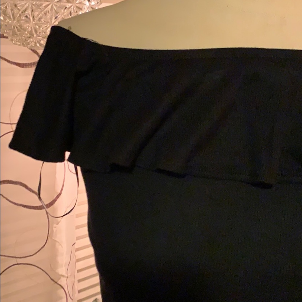 Ruffled Crop top - Picture 6 of 6